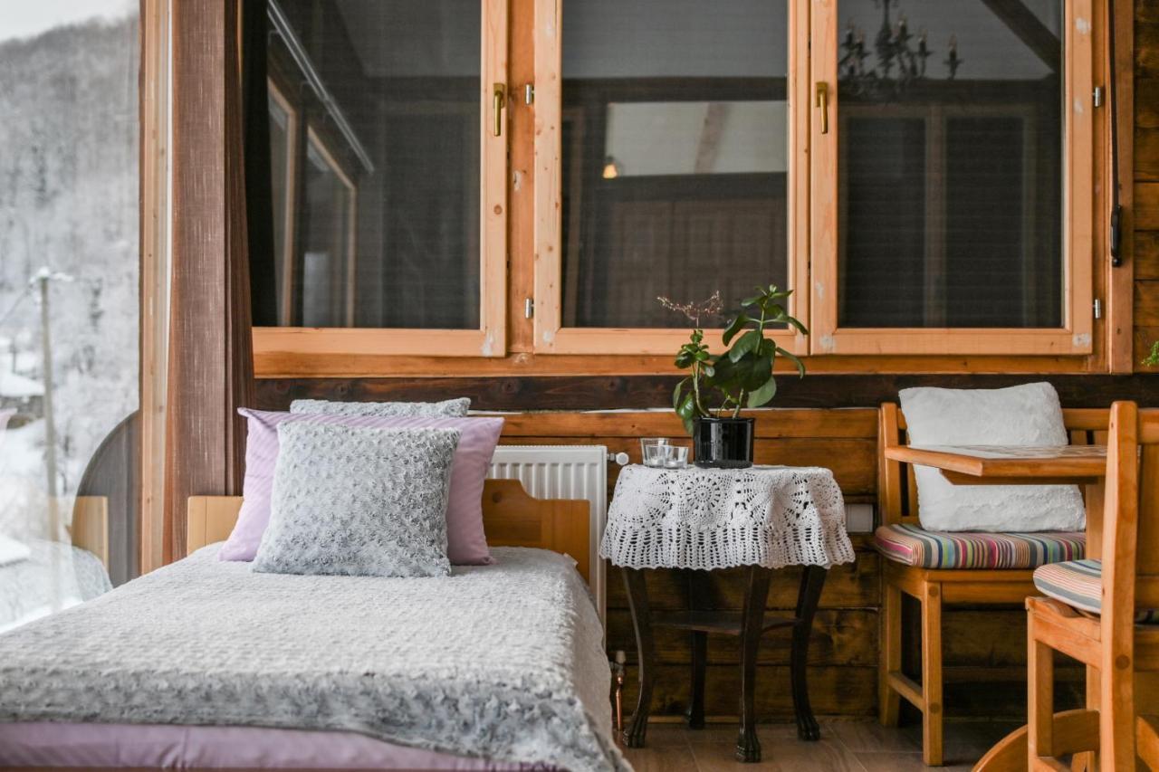 Apartmani Lunija Gornji Milanovac Esterno foto
