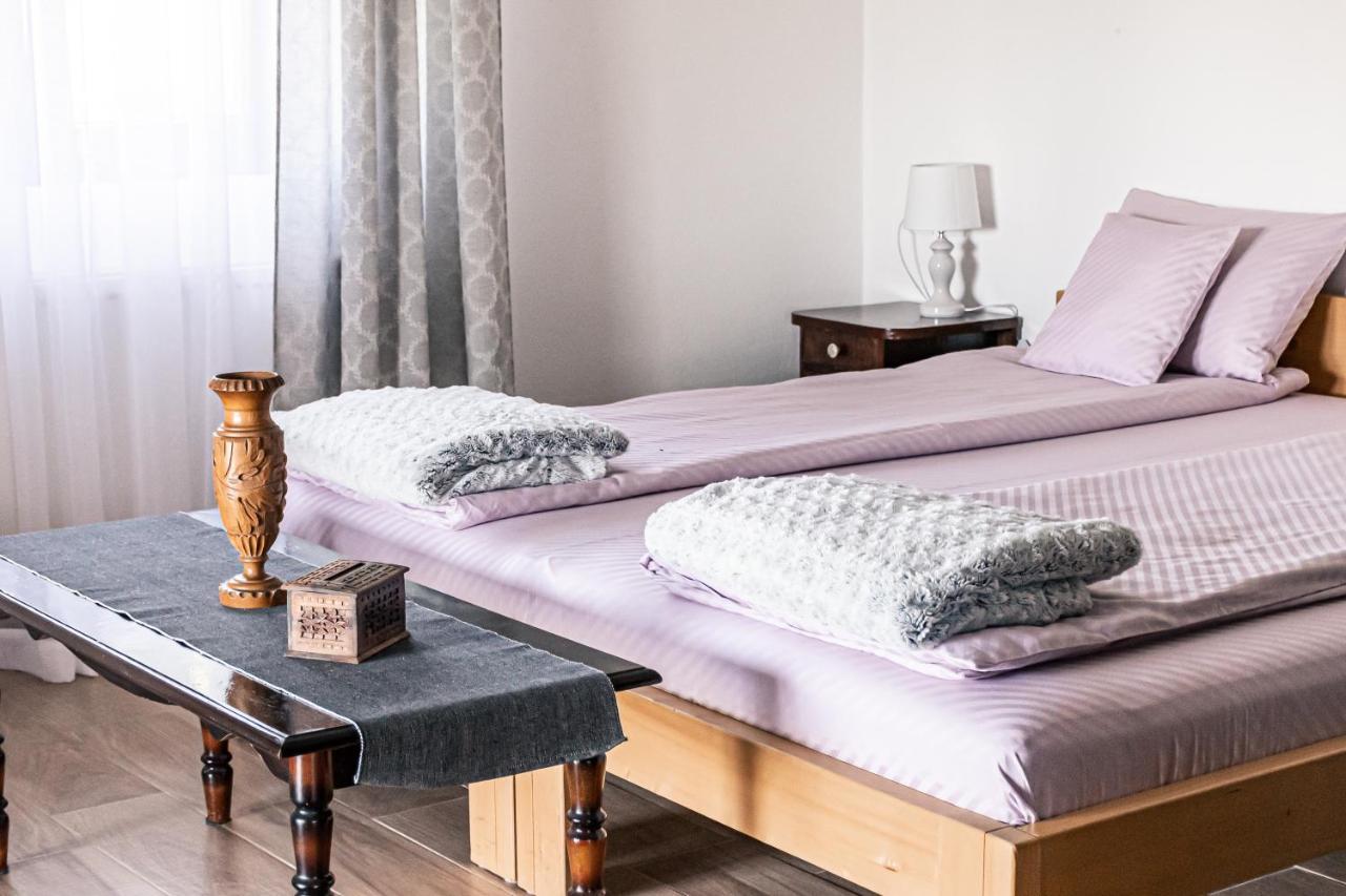 Apartmani Lunija Gornji Milanovac Esterno foto